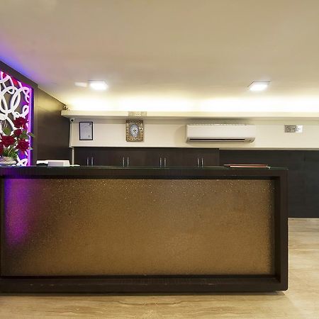 Alpina Hotels & Suites Нью-Делі Екстер'єр фото