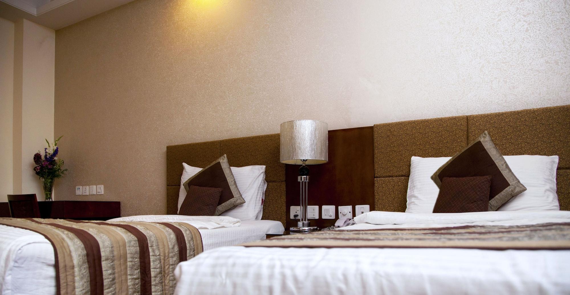 Alpina Hotels & Suites Нью-Делі Екстер'єр фото